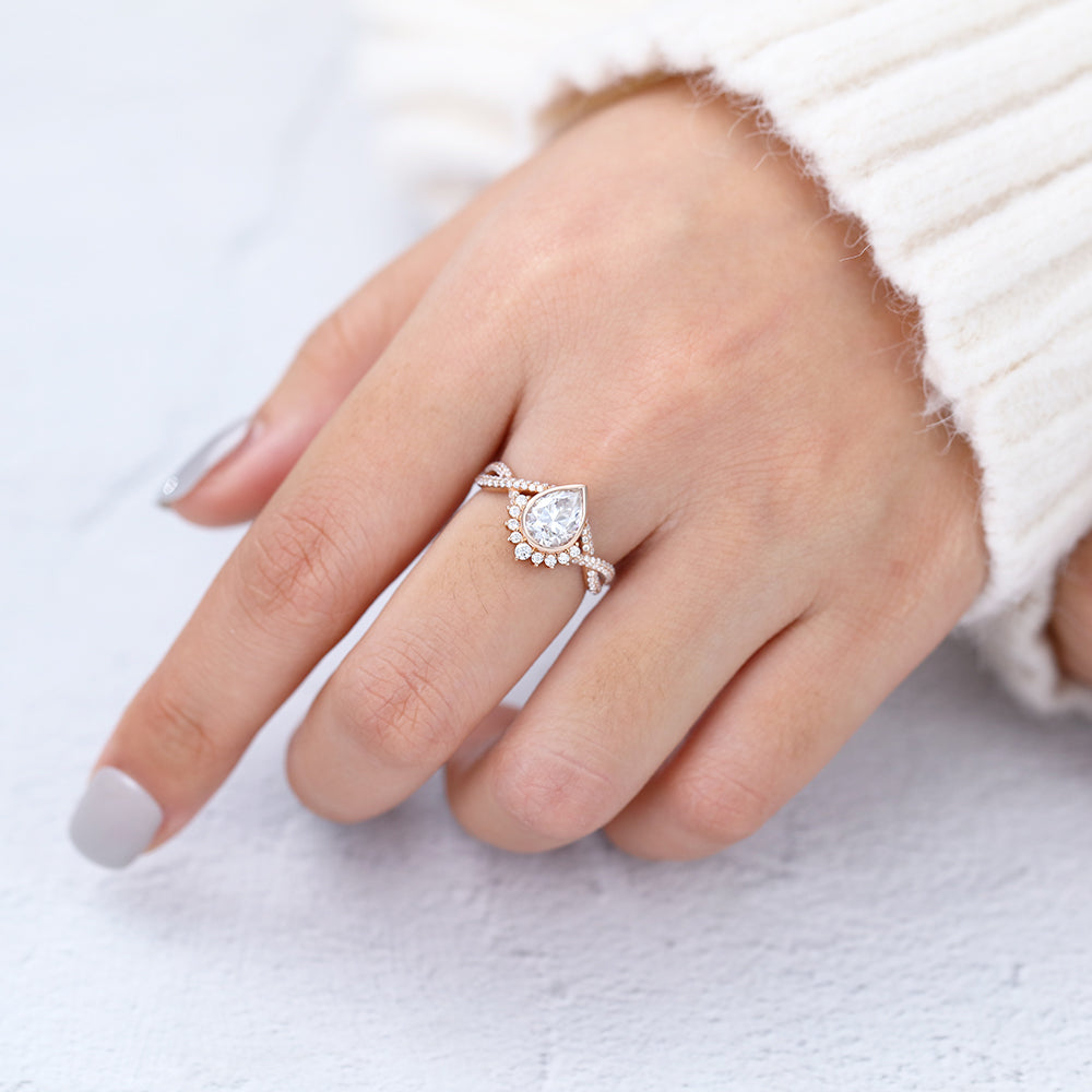 0.9 CT Pear Cluster & Bezel Lab-Grown Diamond Engagement Ring