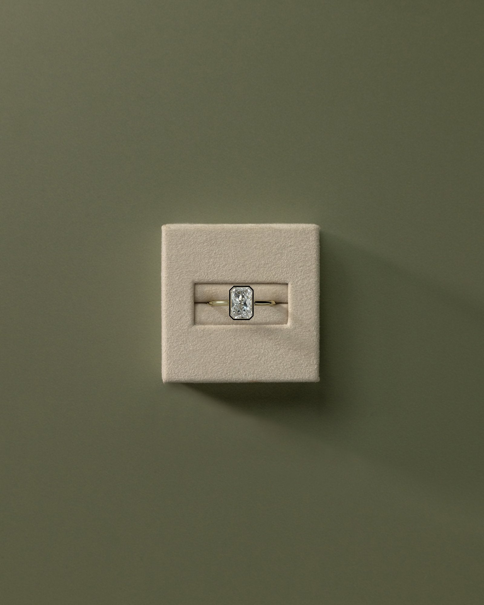 CUJ005
