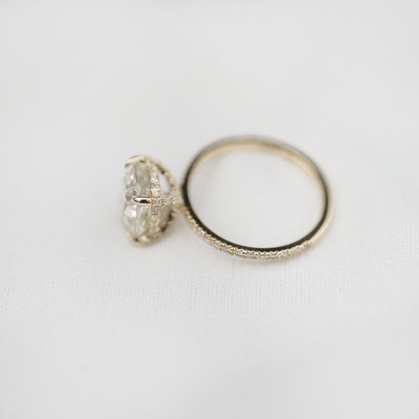 EW040