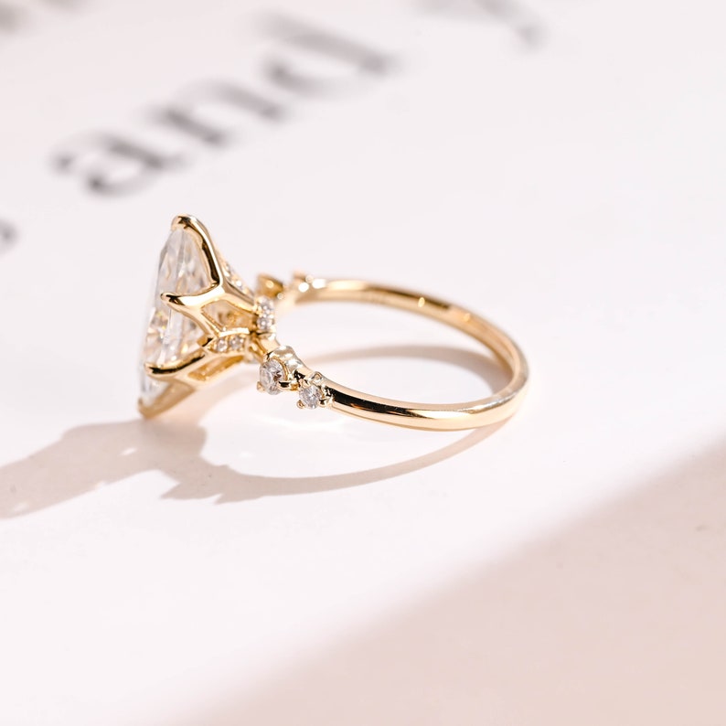 Stunning 1.0 - 2.0 CT Marquise Moissanite Engagement Ring with Hidden Halo Design 8