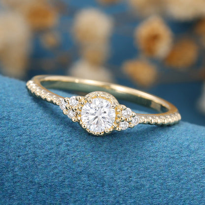 0.22 CT Round Cluster Lab Grown Diamond Engagement Ring