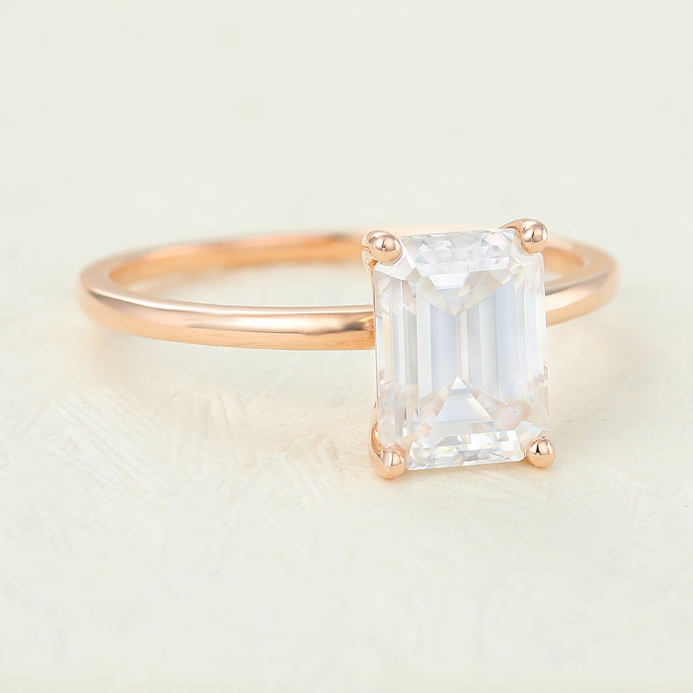 1.6 CT Emerald Solitaire Moissanite Engagement Ring